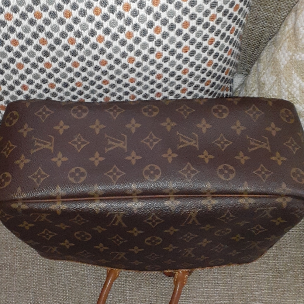 Vintage Louis Deauville Bag - Picture 10 of 16